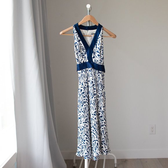 Ann Taylor Old Money Petites Size 2 Navy and White Dress - Picture 1 of 13